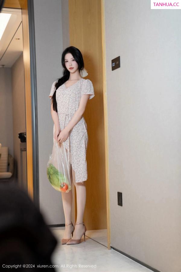 陈若依 抖娘利世 [XiuRen]高清写真图 2024.02.22 No.8130 利世 美腿丝袜第8张图片